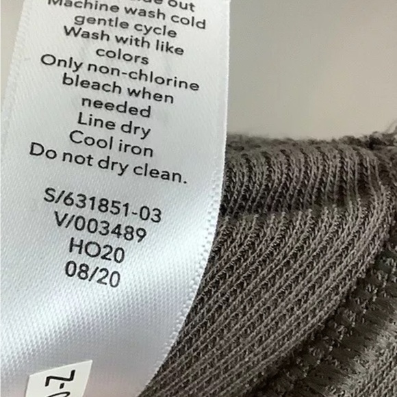 NWOT Athleta Sz M Long Sleeve Thermal Tee Green Modal Polyester Pullover - Picture 7 of 7